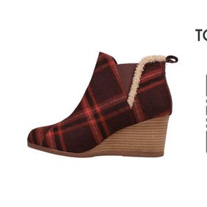 Brand new TOMS boots.